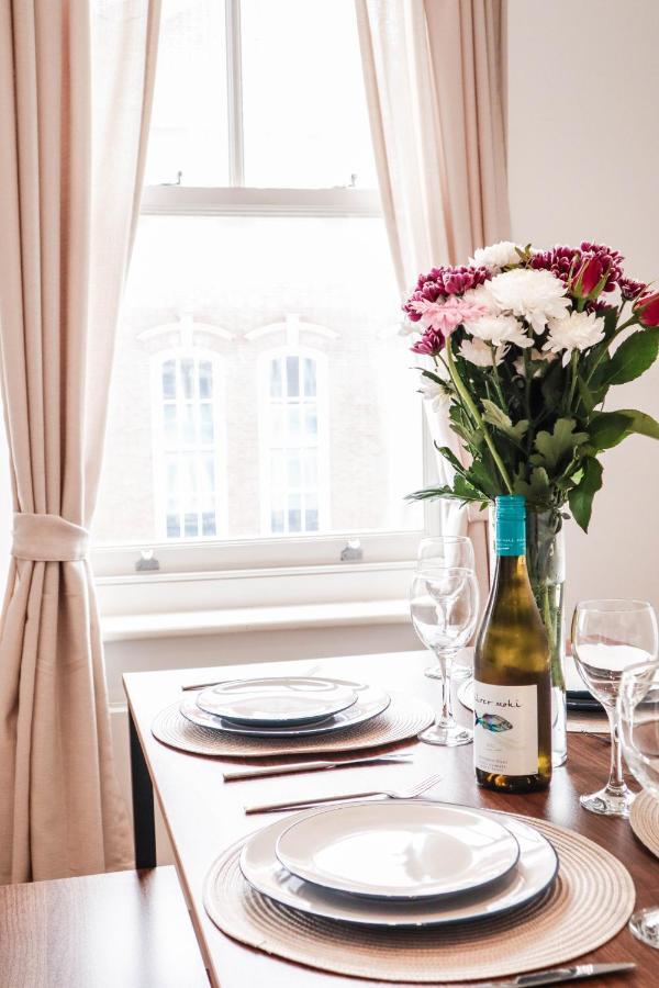 Modern & Spacious 1 Bedroom Clapham Junction Flat London Exteriör bild