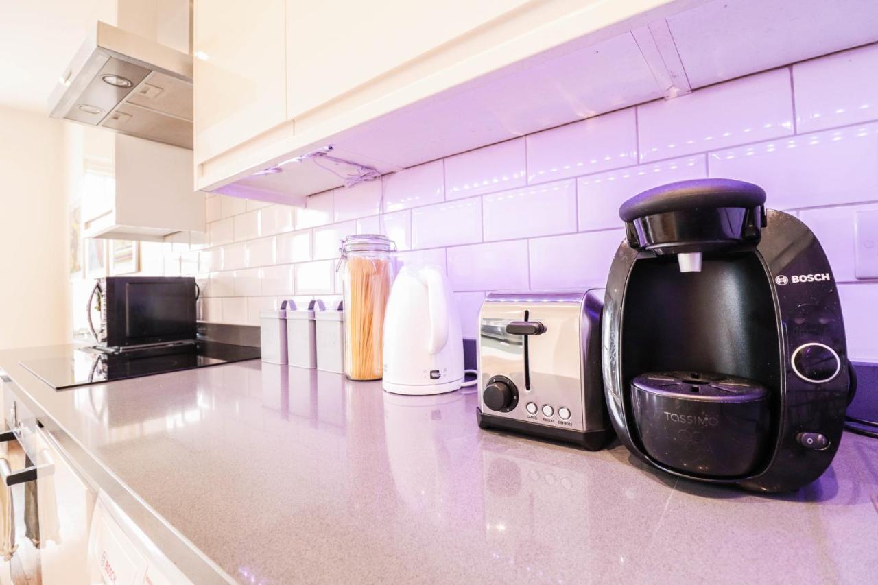 Modern & Spacious 1 Bedroom Clapham Junction Flat London Exteriör bild