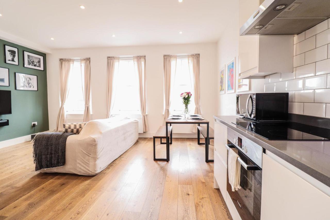 Modern & Spacious 1 Bedroom Clapham Junction Flat London Exteriör bild